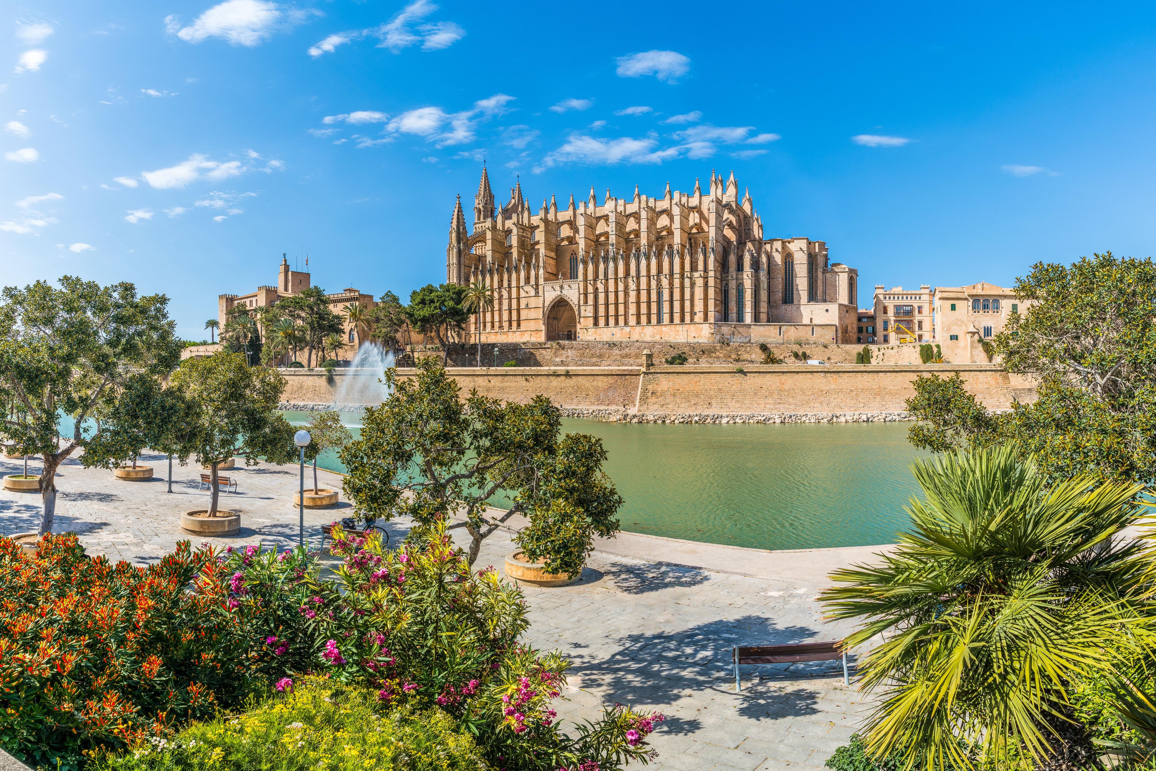 Mallorca Magic Home Cover